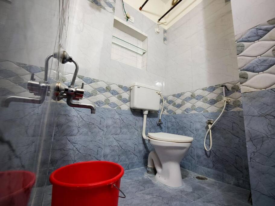 Comfy 2-Bedroom House In Sanjaynagar, Bengaluru Ngoại thất bức ảnh