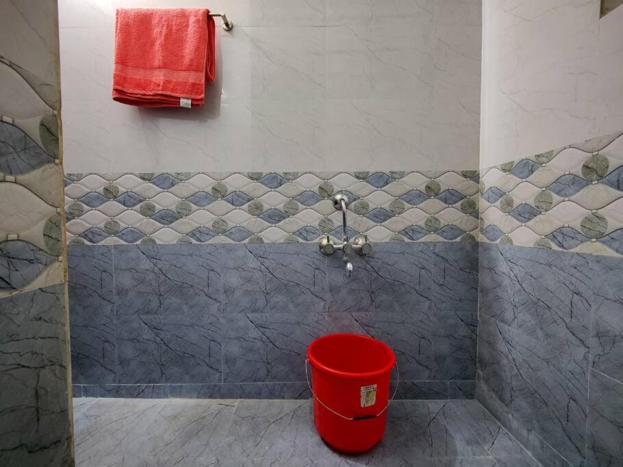 Comfy 2-Bedroom House In Sanjaynagar, Bengaluru Ngoại thất bức ảnh